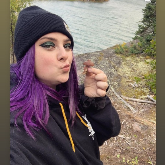 Meet your Posher, Kiera - Picture 1 of 1